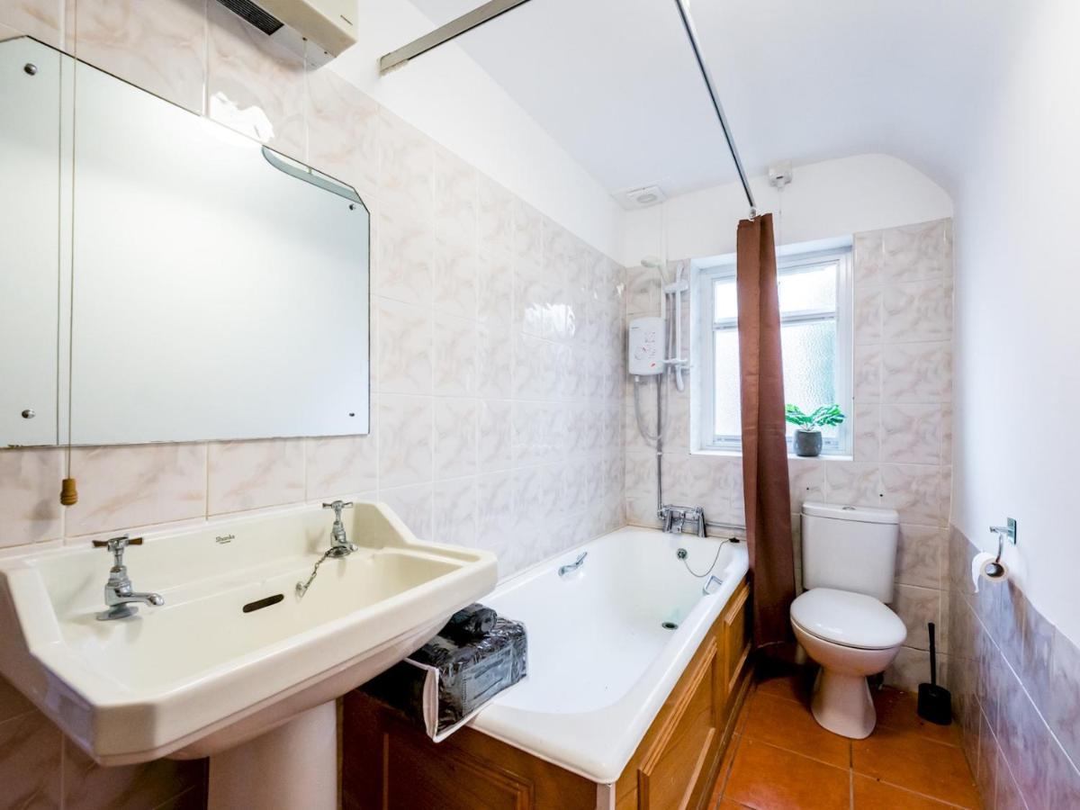 Pass The Keys 3 Bedroom Cottage In Cupar Eksteriør billede